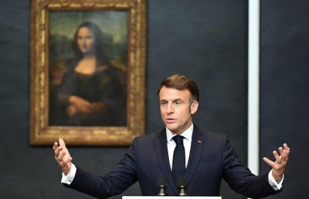 Monalisa Macron